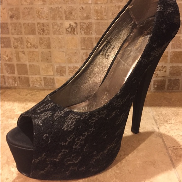 🖤Cute & Elegant Peep-Toes🖤 - Picture 4 of 7